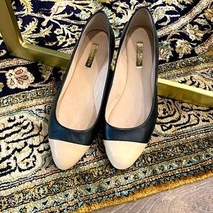 Louise Et Cie - Vince Camuto- Black And Nude Flat